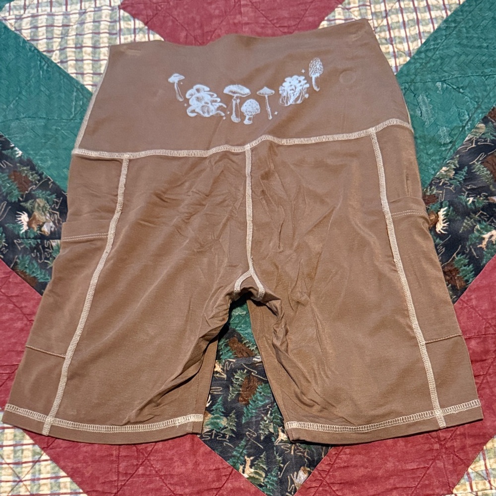 Purusha People Biker Shorts with Mushroom Design